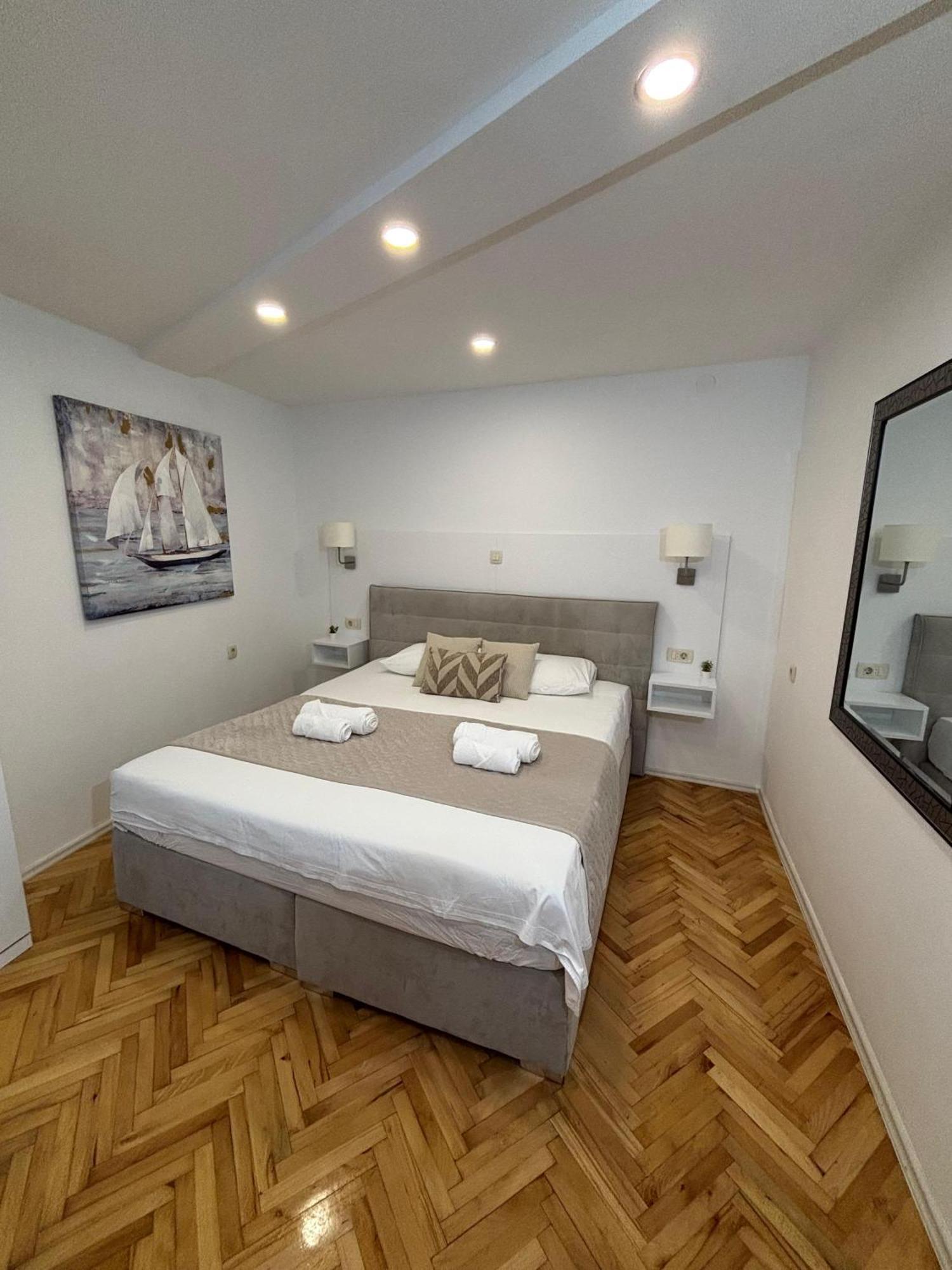 Palace Apartment สปลิท ภายนอก รูปภาพ