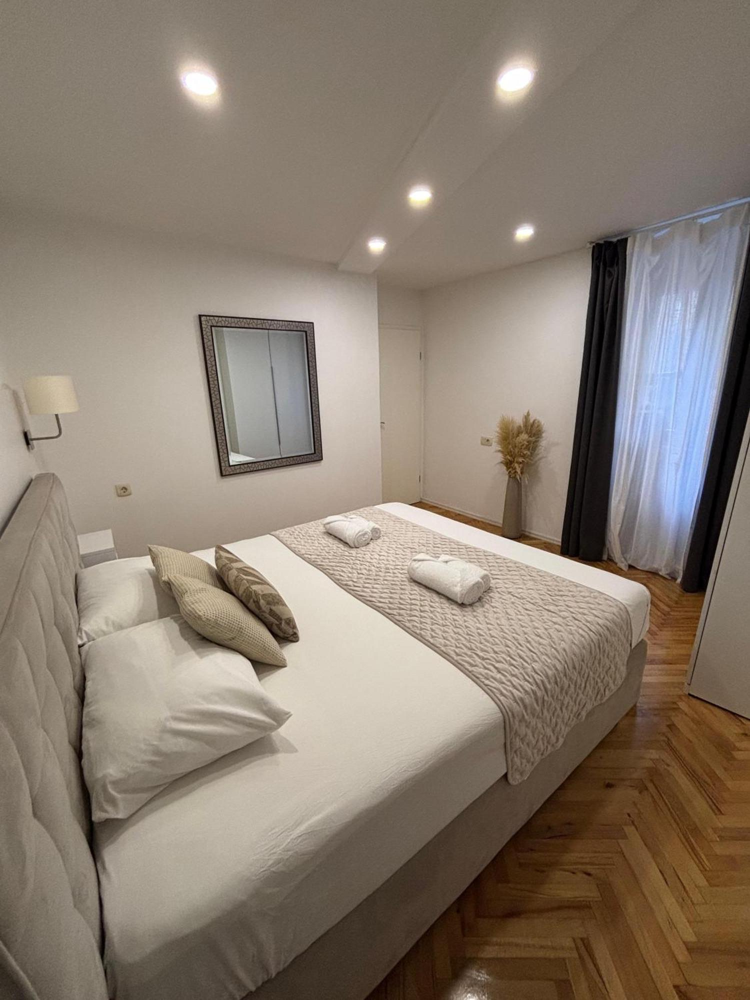 Palace Apartment สปลิท ภายนอก รูปภาพ